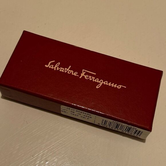 Ferragamo Black Leather Fob Keychain Silver Hardware Unisex Quiet Luxury - Picture 9 of 9